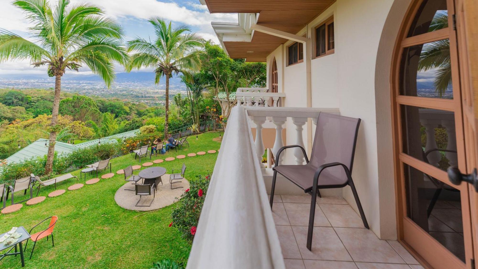 Buena Vista Chic Hotel Pilas Номер фото